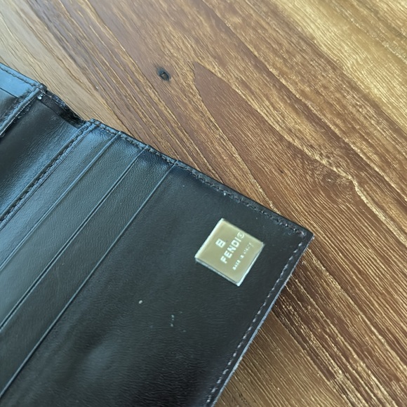 Fendi tri-fold wallet - Picture 4 of 9